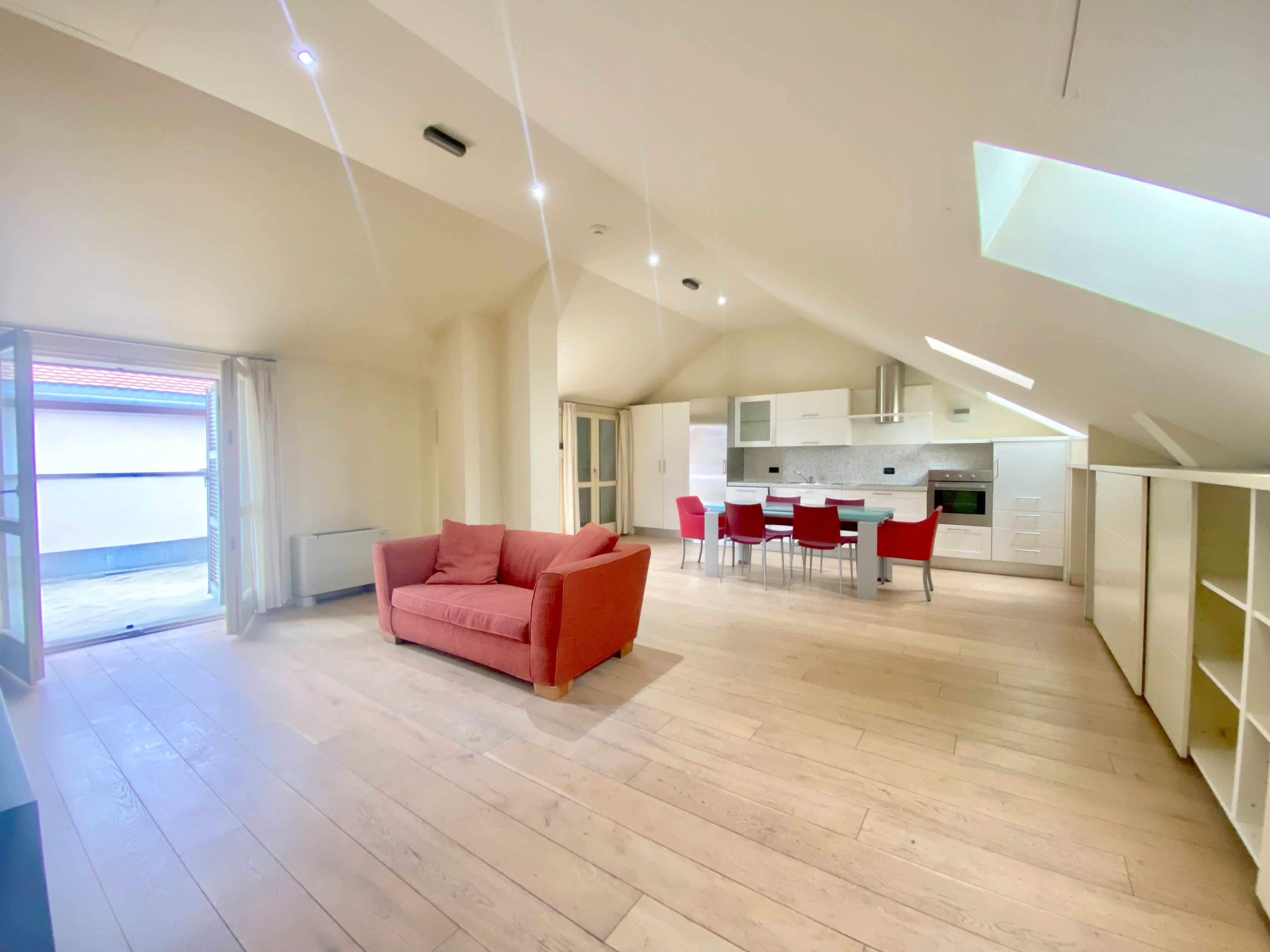 Apartament de inchiriat - zona Centrala — fotografia 1