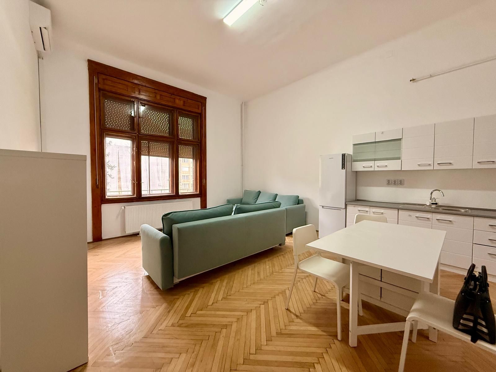 Apartament spațios 4 camere, Piata Victoriei — fotografia 3