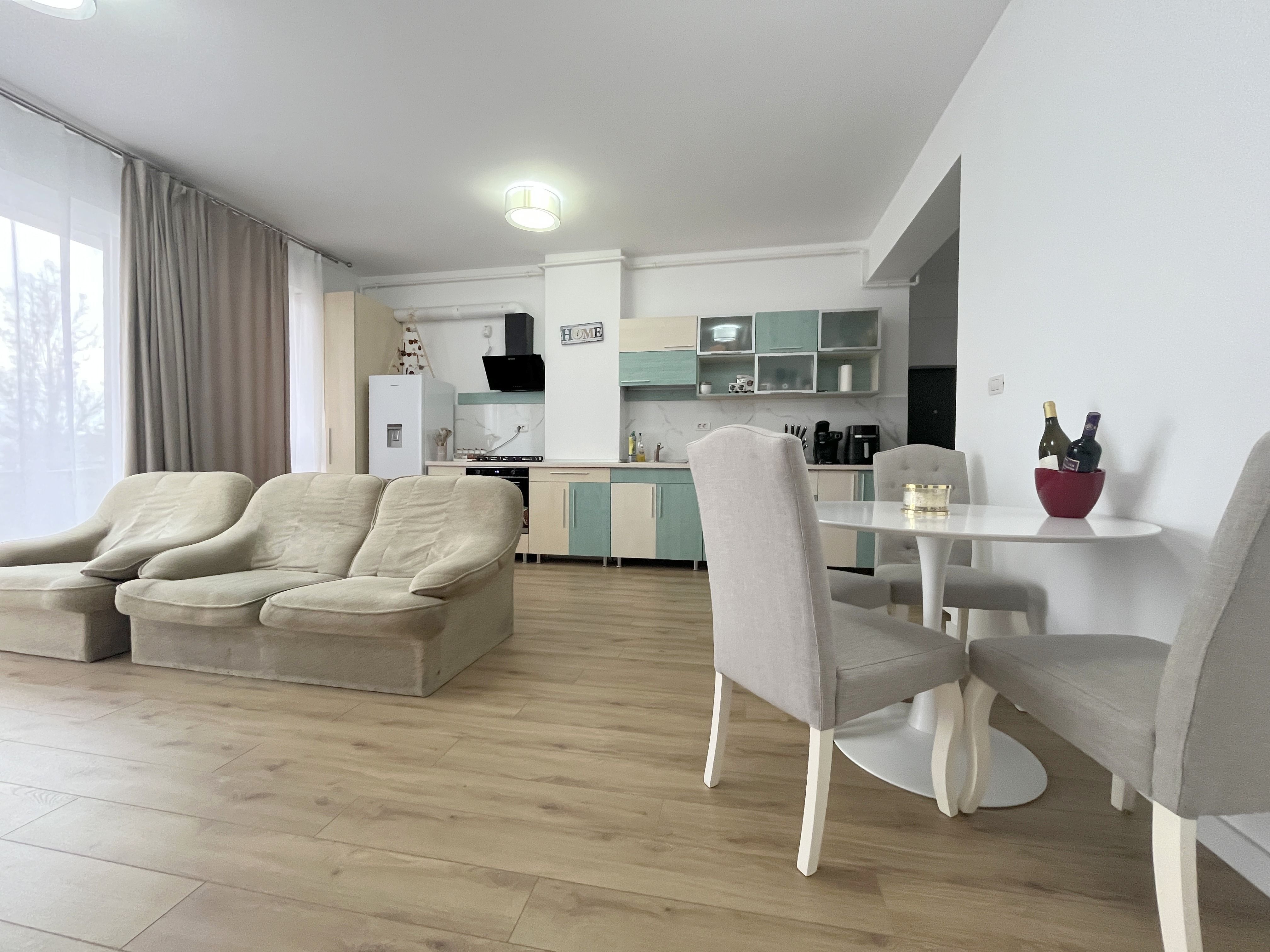 De inchiriat apartament cu 2 camere + loc de parcare - Giroc intrare — fotografia 3